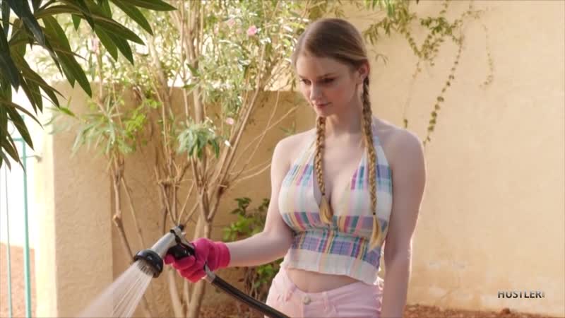 Nadya nabakova 又名 bunny colby [所有性、性交、口交、大奶]