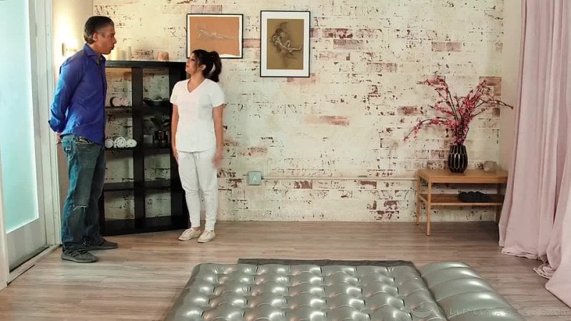 Massagem Nuru keira croft segundas impressões