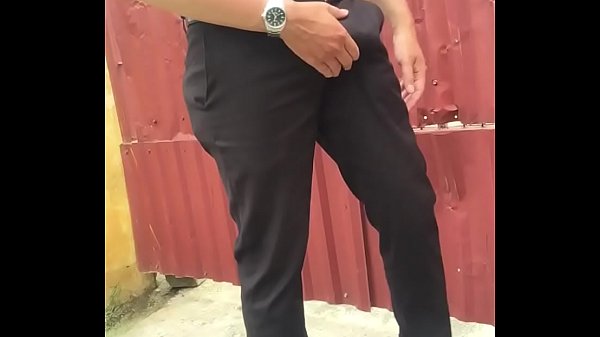 Thanh ni&ecirc_n masturbates crazy.MOV