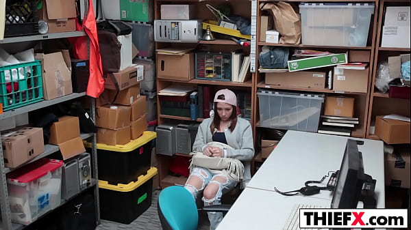 Hayden Hennessy muss für Diebstahl bezahlen