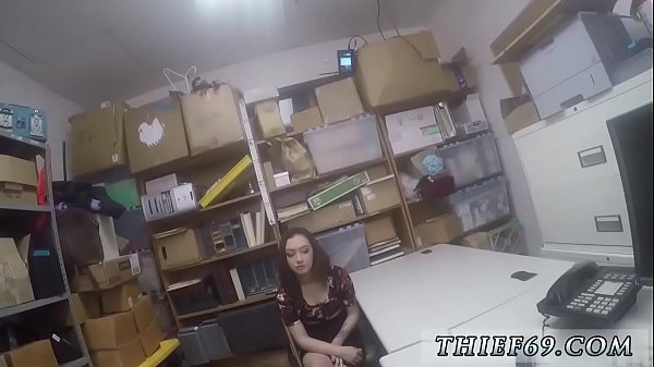 Cảnh sát Anh lần đầu tiên Nghi phạm ban đầu phủ nhận cáo buộc của sĩ quan LP về tội