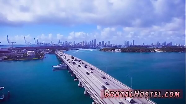 Dominação com tapas nos pés Pobre Jade Jantzen, ela apenas desejava