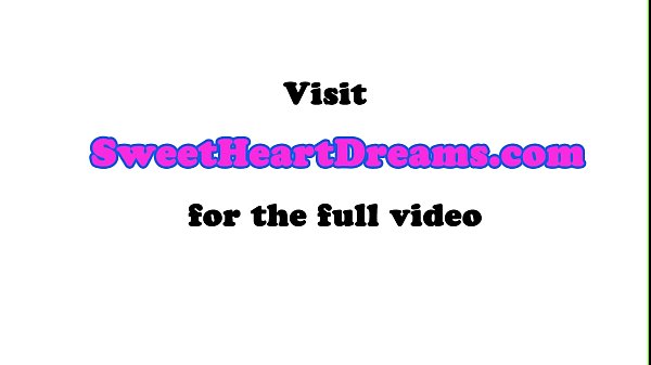 Adolescente lesbica fa la regina alla sua migliore amica dopo aver giocato con la figa