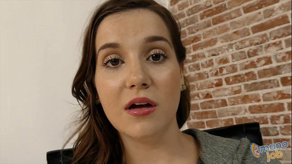 Kasey Warner adore la branlette