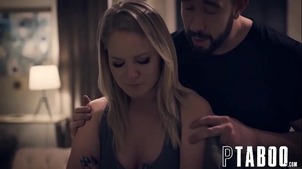 Lisey Sweet in una custodia di beneficenza