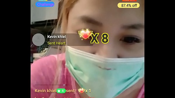 Idol không xuất hiện, thay đổi show diễn, nhận mưa