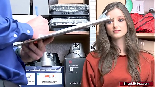 L'adolescente è stata scopata per attività di taccheggio