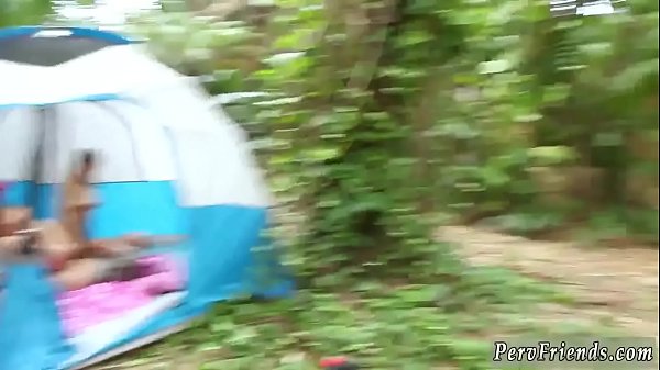 Teenager-Muschi wird zerstört xxx Es gibt nichts Schöneres als einen Ausflug in die