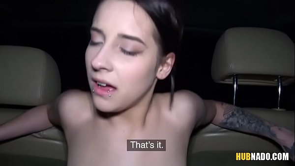 捷克女大学生在车里被操 #Charlotta Johnson