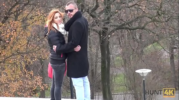 CAZA4K. A la pelirroja le gusta dar sexo por dinero delante de su novio