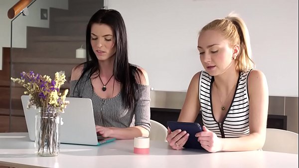 Victoria Puppy prova dei sentimenti per Eileen Sue