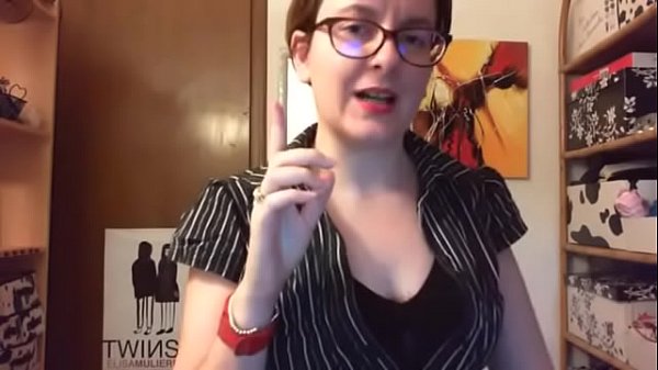 Sono il tuo capo in ufficio e ti domino come se fossi un povero bastardo