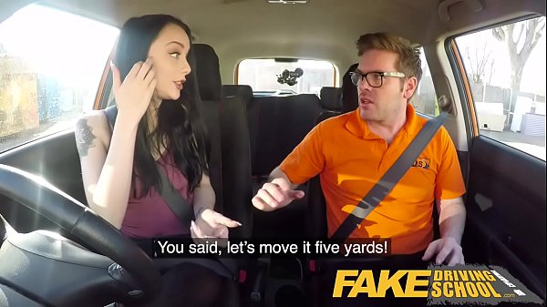 Fake Driving School Sesso hard e creampie nella seconda lezione per Alessa Savage