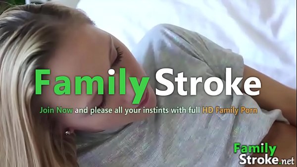 FamilyStroke.net: Adolescente traviesa atrapada por su hermanastro pervertido - Hollie Mack