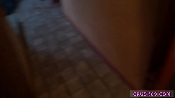 Old man patron'_s step daughter Easing Daddys Tension