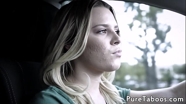 Dicksucking tuổi teen đập qua driver giảng viên