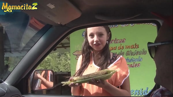 MAMACITAZ - (Isabela Monsalve &amp_ Pedro Nel) La timida ragazza latina ha detto sì a una proposta poco decente