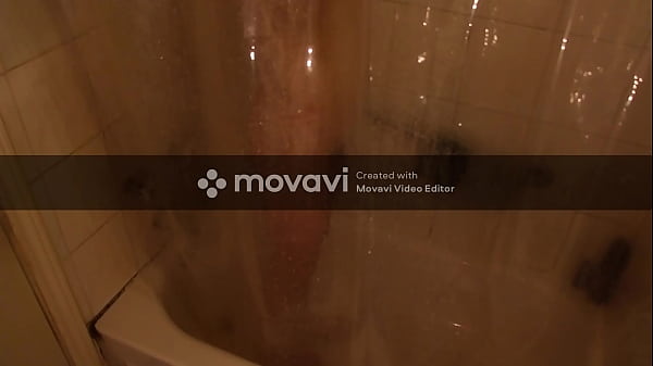 viking0526 prends sa douche