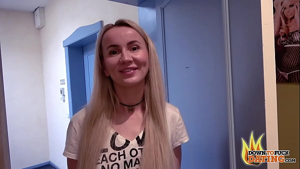 Modèles ludiques Teen Girl en blonde