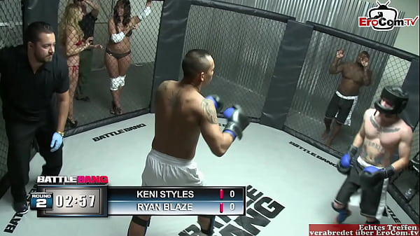 Erstaunlich schöner Teenie hat Spaß