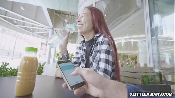 Belle ado taquine éjaculation