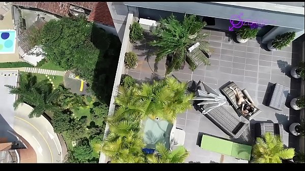 Tatiana Morales Sex gesehen von einer Drohne Latina Big Boogs (komplett auf x-Netzwerk)