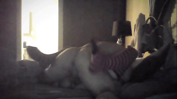 Luvs2cumm69 scopa la moglie bionda tettona, J. Lea-Ann Cums, la fa venire e lo mangia tutto prima di venire nella sua figa perfetta