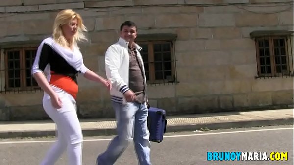 PIBON DE 19 ANOS COM PEITOS SEM FIM. A mulher mais JAMONA que já transamos