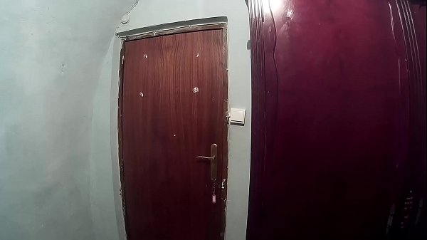 Hermosa Adolescente se burla de corrida