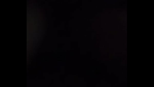 L&eacute_n transa com ela no meio da noite