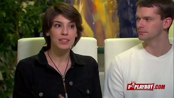 Sehen Sie sich attraktive Amateur-Teen-Videos an