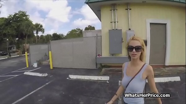 Teen Teen poses - wild