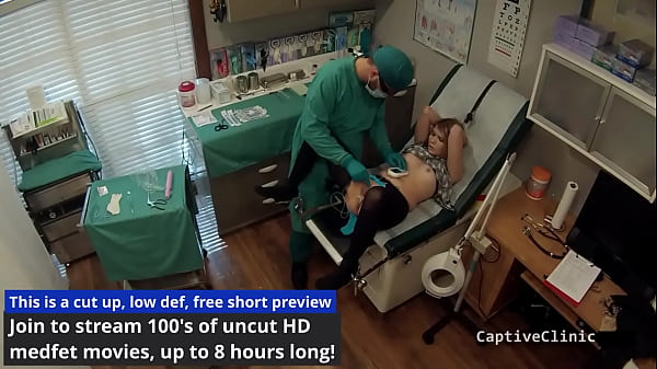 Pretty Teen Girl si mette in mostra con i sex_toys