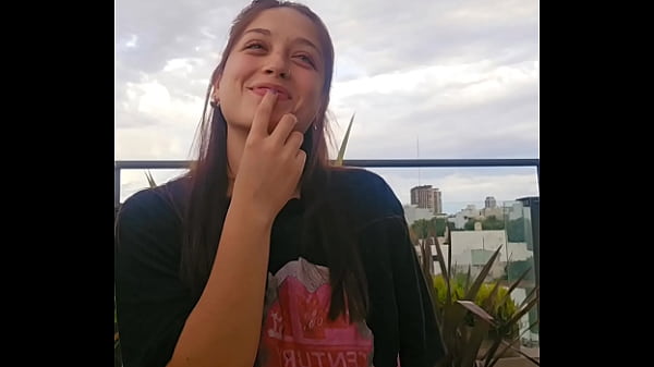 SIMON DICE QUE ME SQUIRTEE TODA