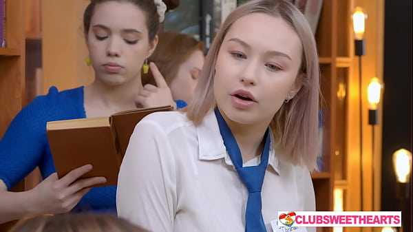 Sexy Teen dances - attractive