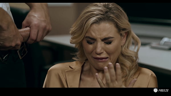 Modelli giocosi di ragazze adolescenti in sexy