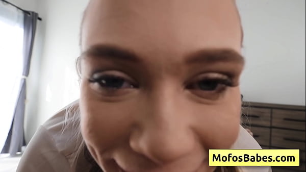 Sensual Teen Girl has fun in blowjob