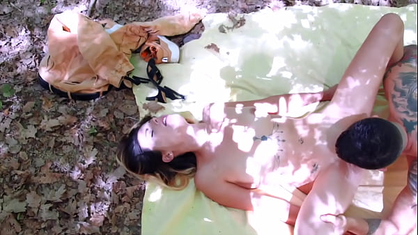 Sensuelle Jeune Fille s'amuse