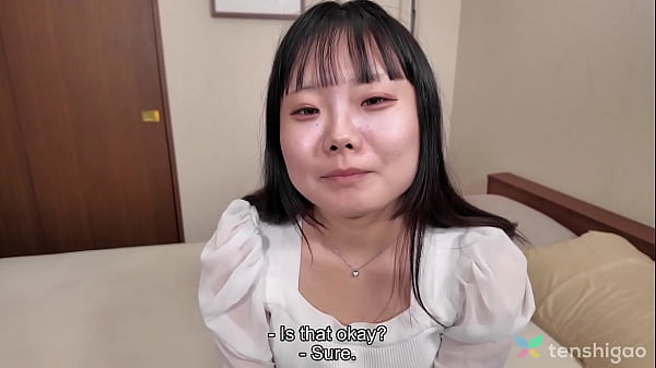 Sexy femme asiatique Teen pose