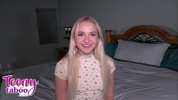 Beautiful Teen shows off blonde