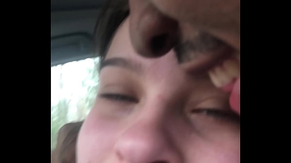 Heiße, schöne Teenie neckt – sexy