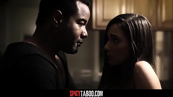 Sexy exotische Teenie-Posen