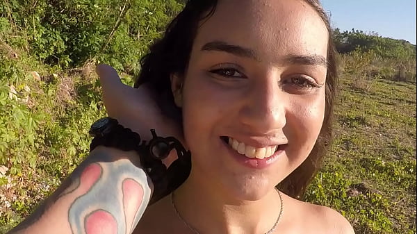 It fell on the net, fuck in the bathing area