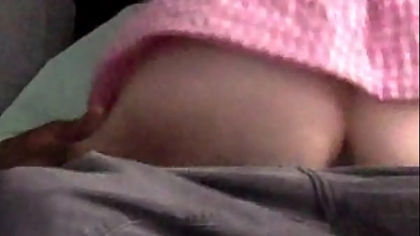 Sorprendí a mi hijastra escabulléndose con esa diminuta falda: una mirada debajo de la falda y ella estaba montando duro mi BBC, recibió un creampie y se negó a bajarse mientras lloriqueaba "Por favor, no le digas a mamá" que ese culo perfecto estaba destinado a ser criado en POV I.