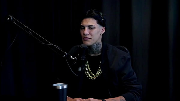 Nach den Behandlungen fühlte er sich zunächst seltsam, er traf einen Züchter in der Sauna, sie mussten etwas durcheinander bringen, damit es nicht nur Schwule gab, und er wurde ausgeraubt – Gabriell Rios (ANSCHAUEN: SHEER/RED)