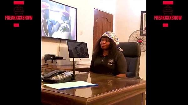 OFFICE SQUIRT AND SEX WITH HUGE ASS EMPLOYEE. PLEASE SUBSCRIBE TO RED