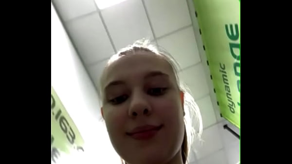 Sexy anal Teen performs