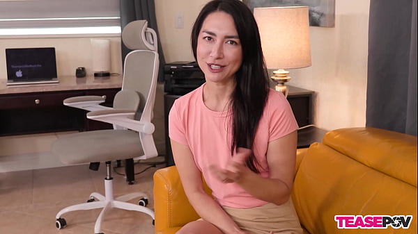 Il pompino perfetto! La nuova arrivata di Isabel Love Porn debutta con un bel pompino in POV