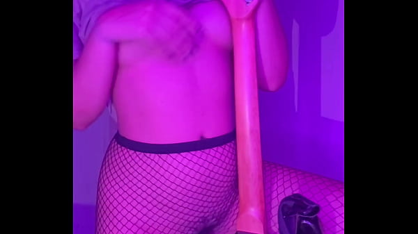 La bellissima teenager si mostra sexy