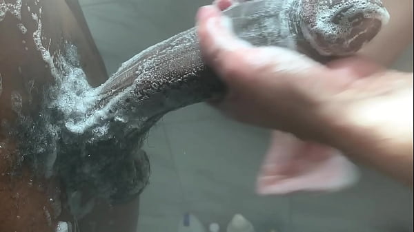 una ragazza bianca e arrapata del college adora un enorme bbc